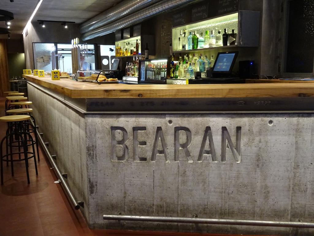 Bearan Bar & Rooms Памплона Экстерьер фото